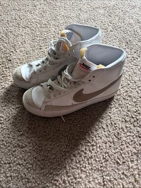 Kids 6 Nike Blazers White High-Top Sneakers with Beige Swoosh